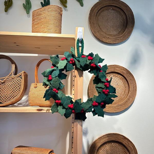 Felt Christmas Wreath - Holly Wreath