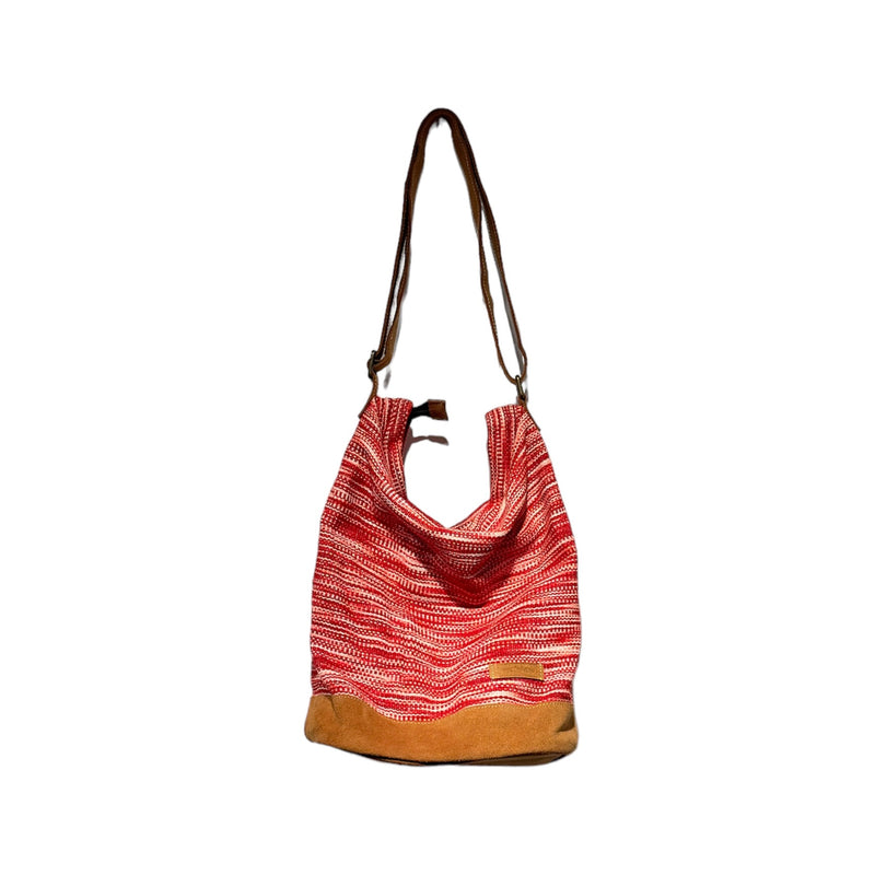 WOVEN Zipper Sling Bag - Wavy