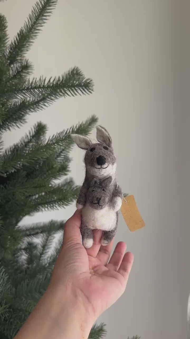 Kangaroo Finger Puppet