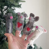 Mouse Finger Puppet