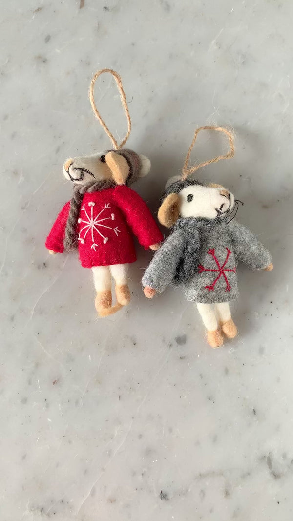 Felt Ornament - Mouse with Scarf / Gray Sweater